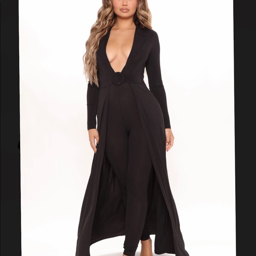 Sexy black jumpsuit - fashion nova